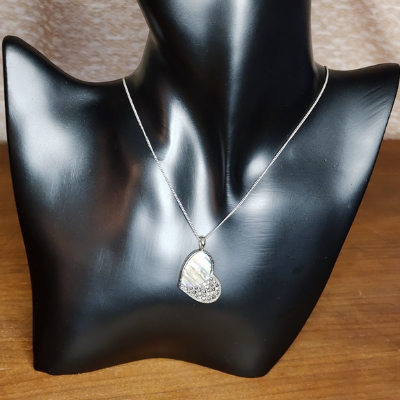 Sterling silver with abalone pendant - Picture 4 of 12